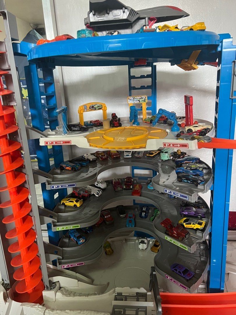 Hot wheels super ultimate garage sale online