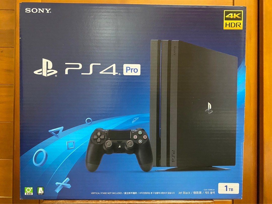 二手最新型PS4Pro 極致黑4KHDR 容量1TB, 電玩遊戲, 電子遊戲機