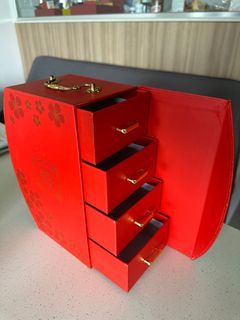 Red Mooncake Box