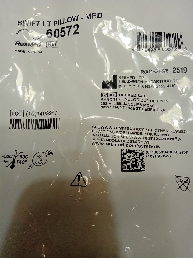 ResMed Swift LT Nasal Pillow (Category: Other Assistive Aids) located in Pasay City. Submitted by mtpmac26 (Listing ID 1221118793, Image 2). Description: Used for CPAP, cushion size is Medium..
