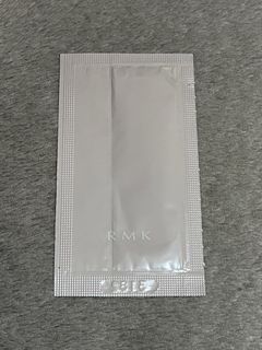 RMK Skin Tint 01 SPF 20 PA++ 水感透亮潤色霜 02 試用裝 1g