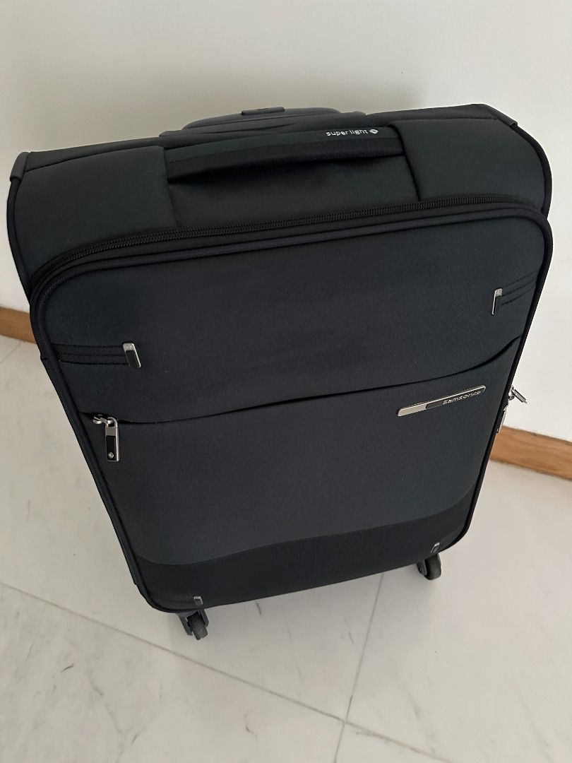 Samsonite superlight carryon suitcase, Hobbies & Toys, Travel, Luggage