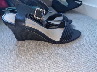 Sandler leather wedge - size 38