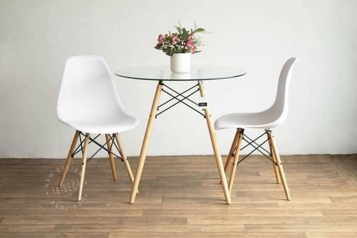 Scndi glass table (Category: Tables & Sets) located in Manila. Submitted by minidivisoria (Listing ID 1221126390, Image 1). Description: scandi glass table round 60cm/70cm available 60cm 1,900 70cm 2100 80cm 2,350 90cm 2,650 100cm 3100.