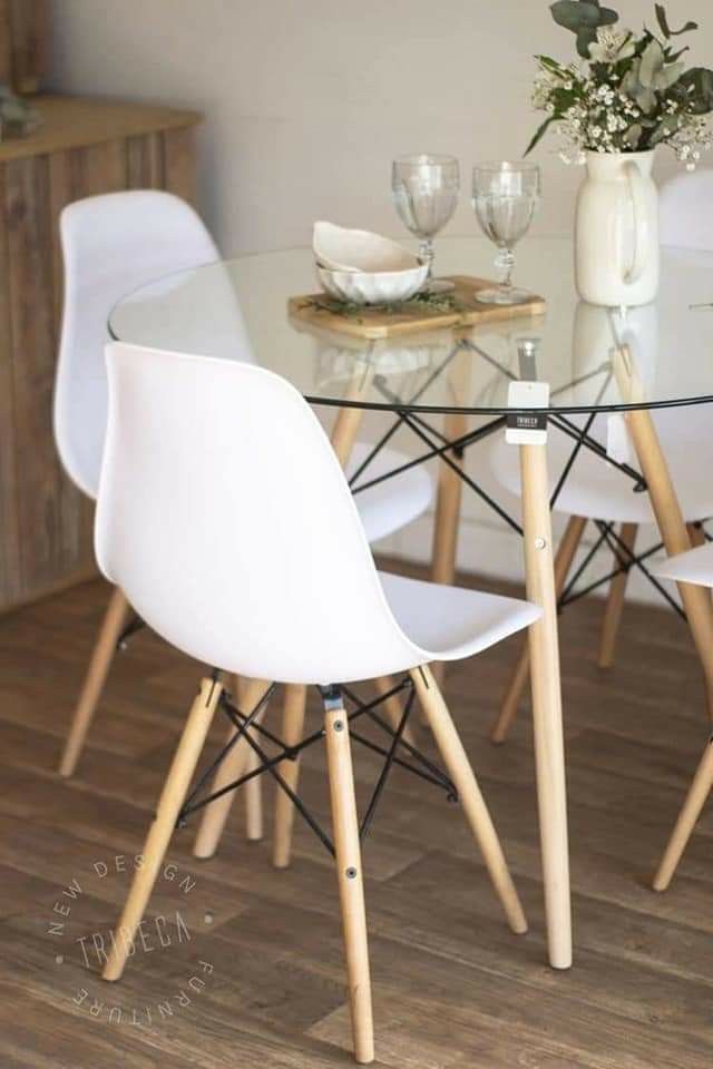 Scndi glass table (Category: Tables & Sets) located in Manila. Submitted by minidivisoria (Listing ID 1221126390, Image 3). Description: scandi glass table round 60cm/70cm available 60cm 1,900 70cm 2100 80cm 2,350 90cm 2,650 100cm 3100.
