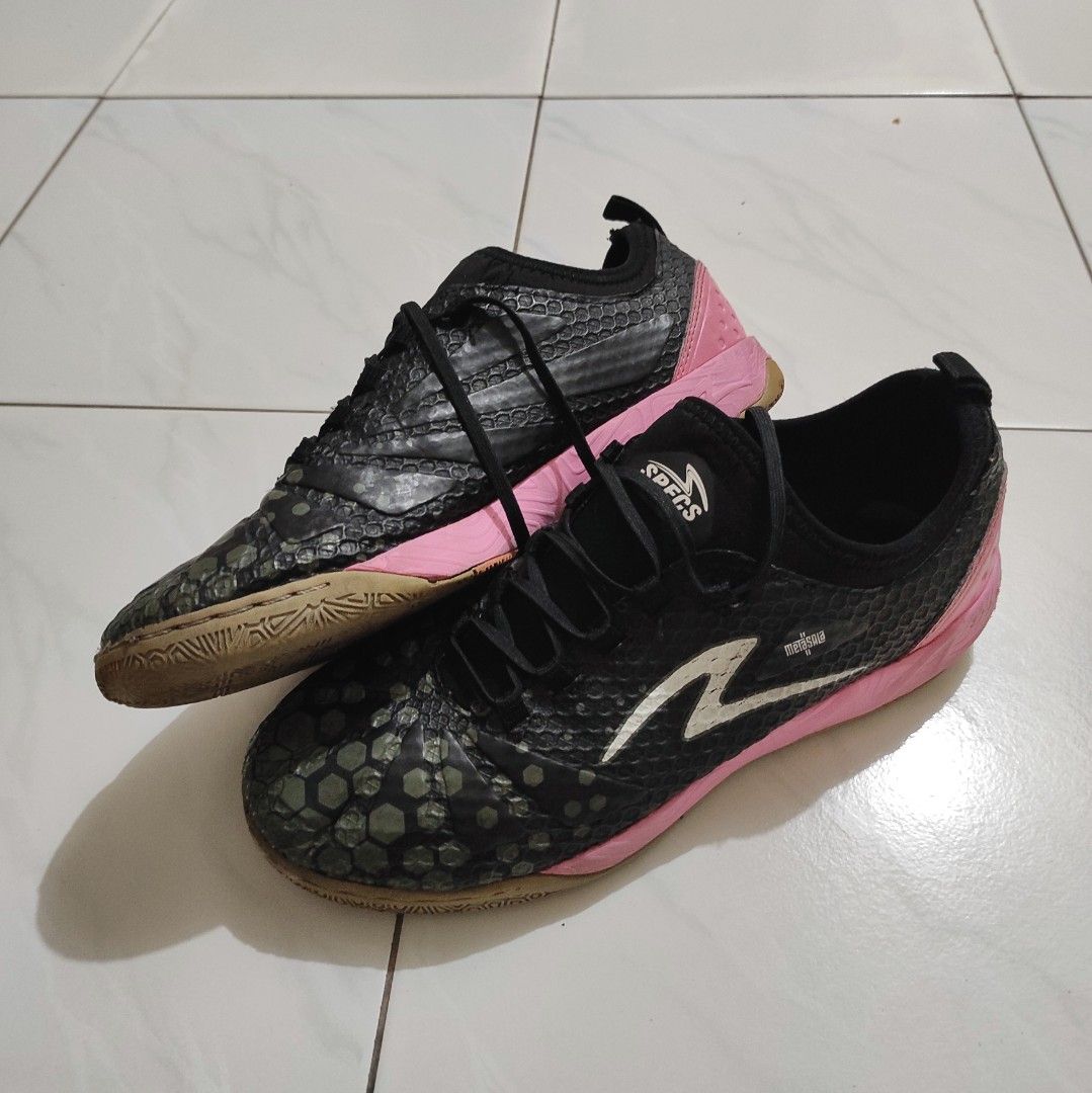 Sepatu Futsal SPECS Metasala Knight IN Black Pink Gray Auto Golin 4 sepatu-futsal-specs-metasala-knight-in-black-pink-gray-auto-golin-4