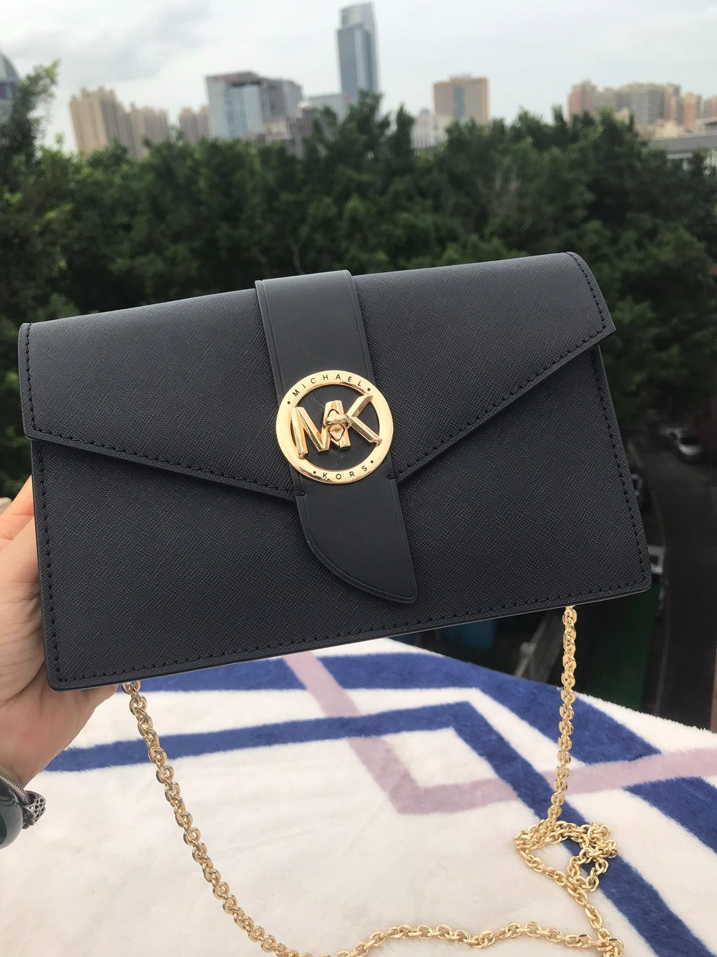 Marc jacobs bag with gold chain online