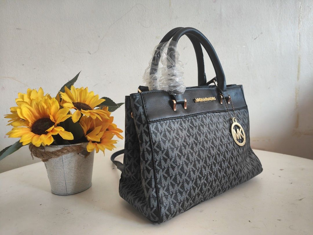 Michael kors sales mk crossbody