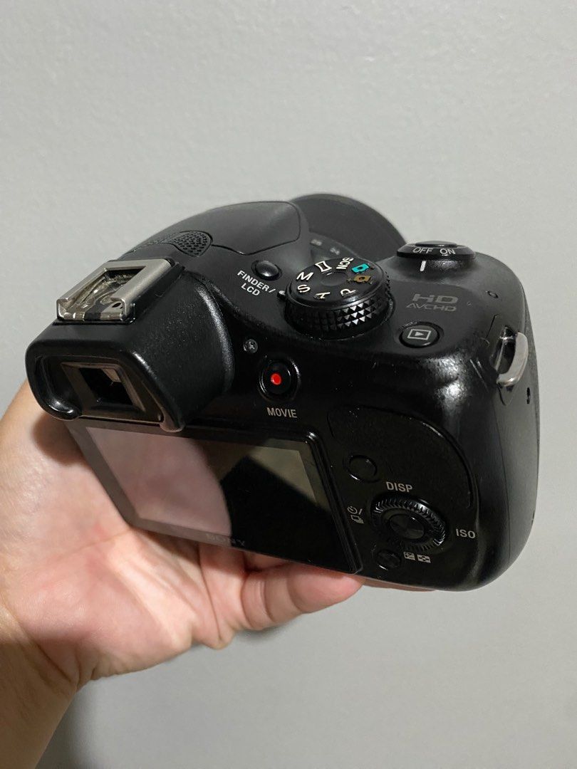 Sony A3500 mirrorless, Photography, Cameras on Carousell