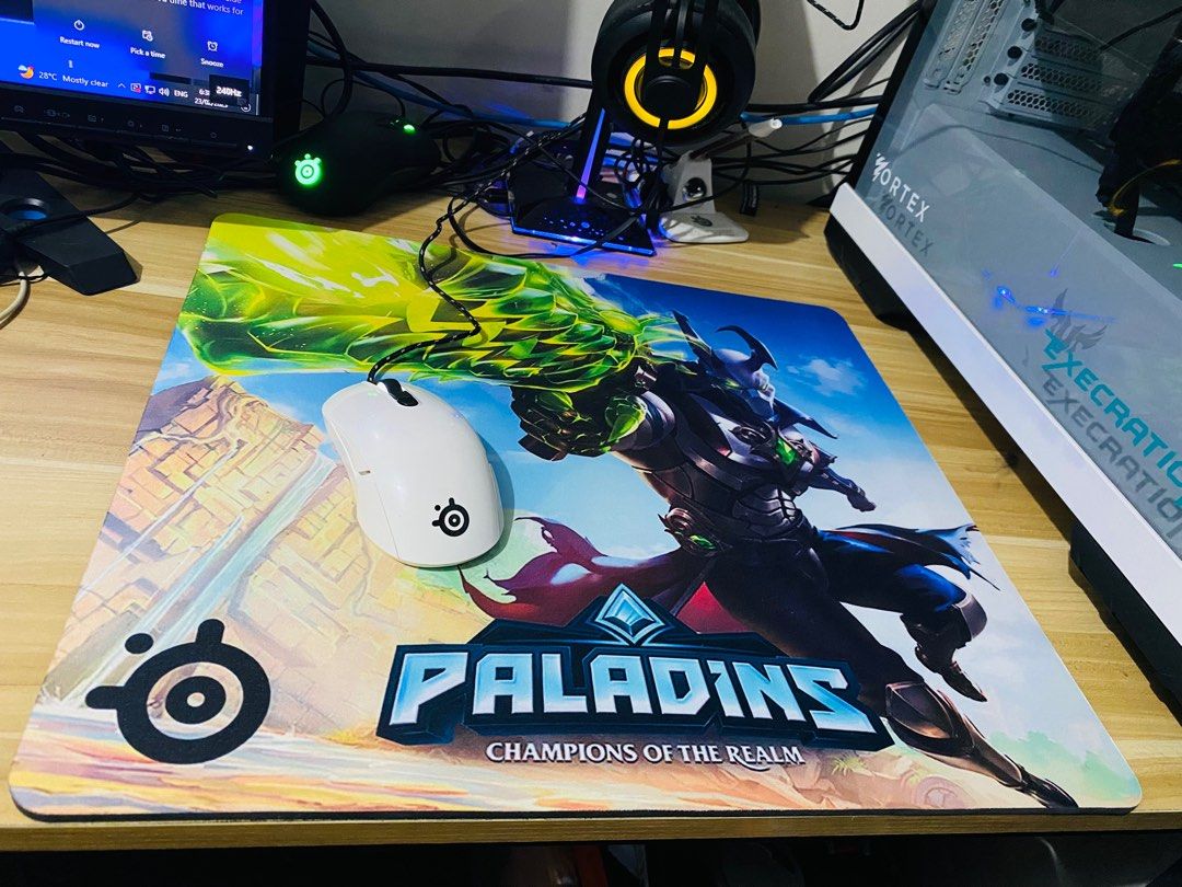 STEELSERIES QCK HEAVY (Category: Mouse & Mousepads) located in Caloocan City. Submitted by lordjeff (Listing ID 1221193113, Image 3). Description: FOR SALE BRAND NEW STEELSERIES OCK HEAVY MOUSE PAD! WE ALSO HAVE STEELSERIES GAMING HEADSET & MOUSE PM ME FOR MORE INFO LOCATION: CALOOCAN SOUTH MOD: LALAMOVE or LBC MOP: CASH or GCASH.