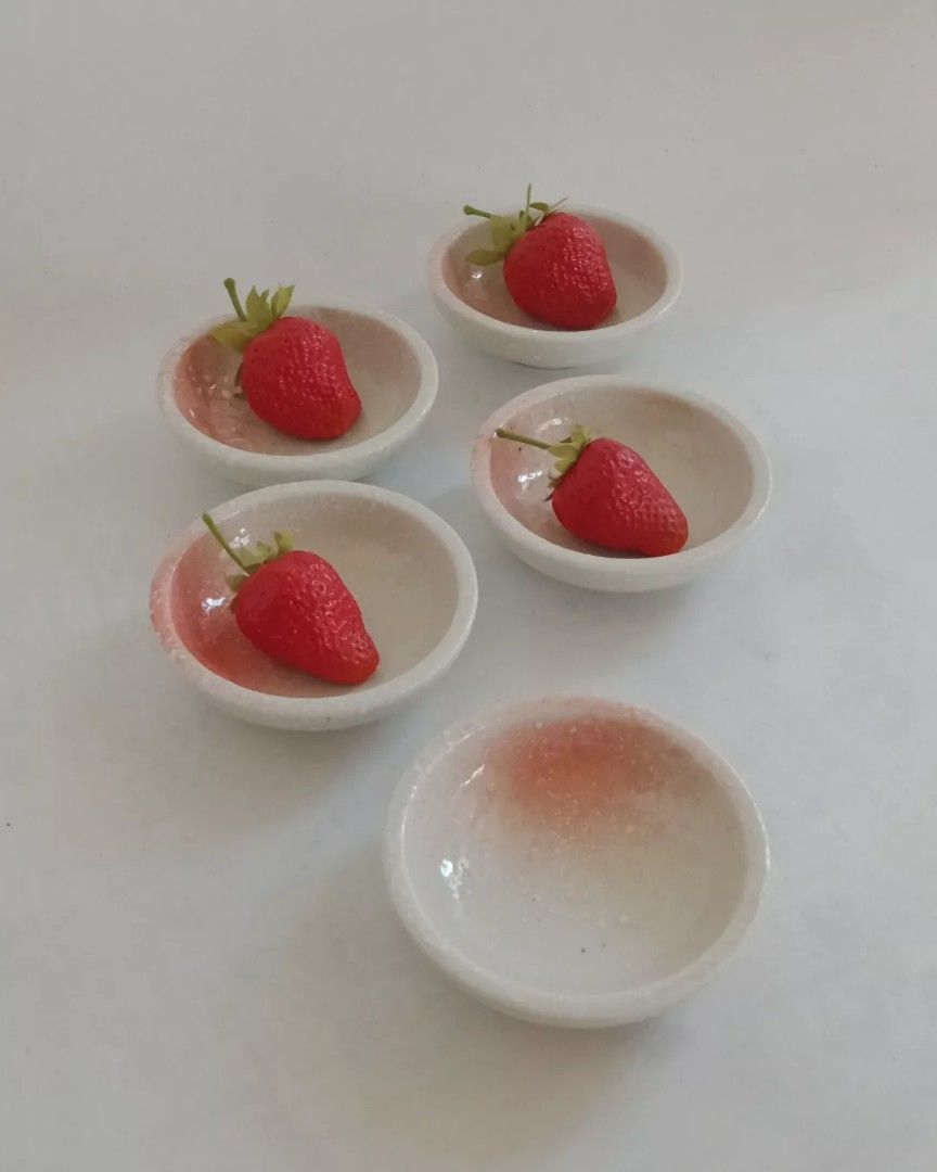 Stoneware small dish / soy dish / dessert server (Category: Other Kitchenware & Tableware) located in Davao. Submitted by eclectic1925 (Listing ID 1221149900, Image 1). Description: Php245 all 5 First to pay.