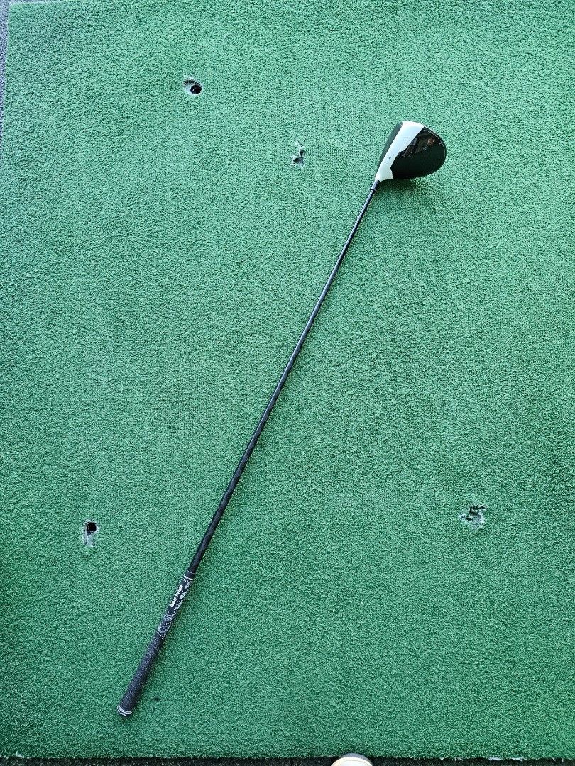 Taylormade M2 Dtypr Draw bias driver with project X shaft, Sports