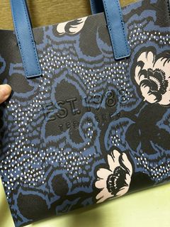(Category: ) located in . Submitted by expressochoc (Listing ID 1221136809, Image 1). Description: .