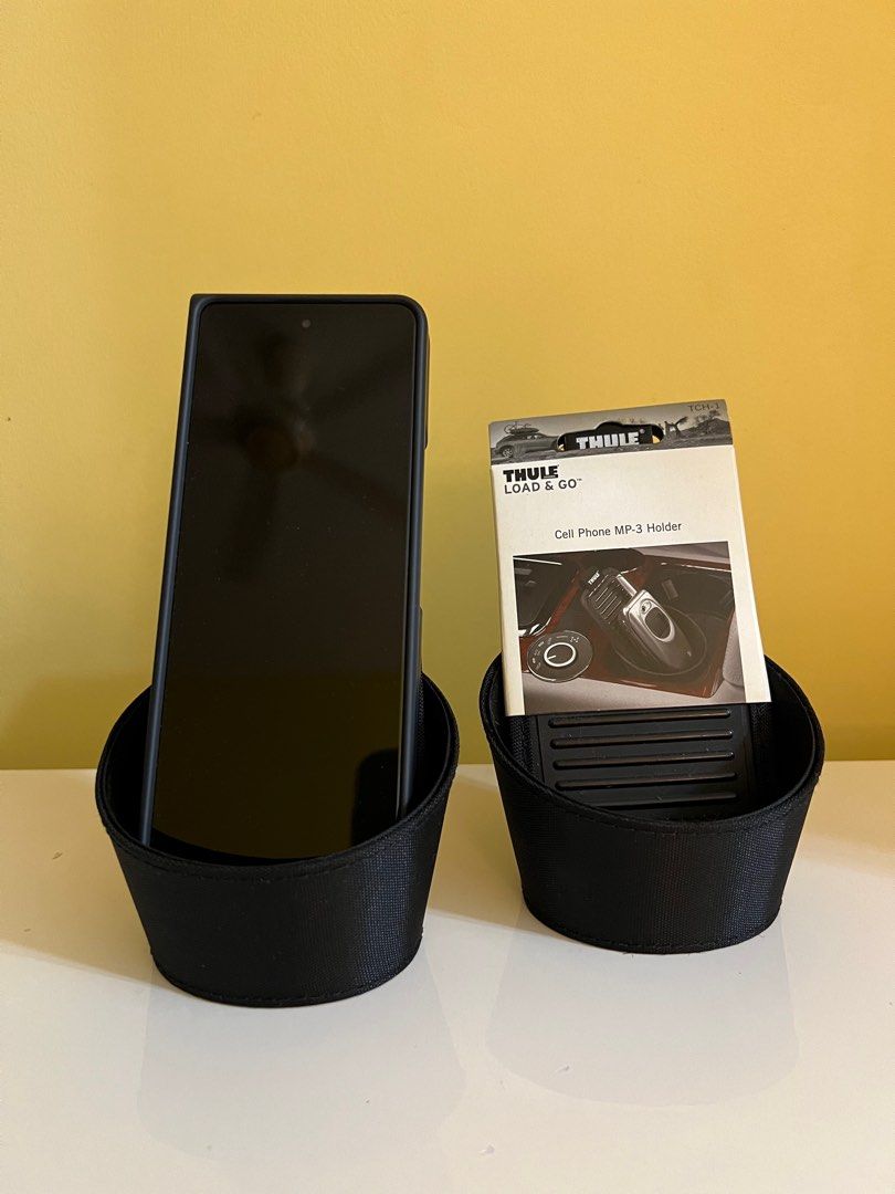 Thule phone holder deals