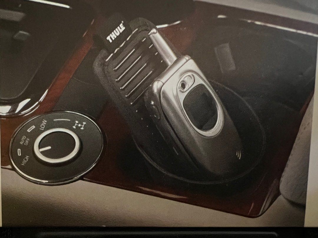 THULE Phone Holder, Mobile Phones & Gadgets, Mobile & Gadget