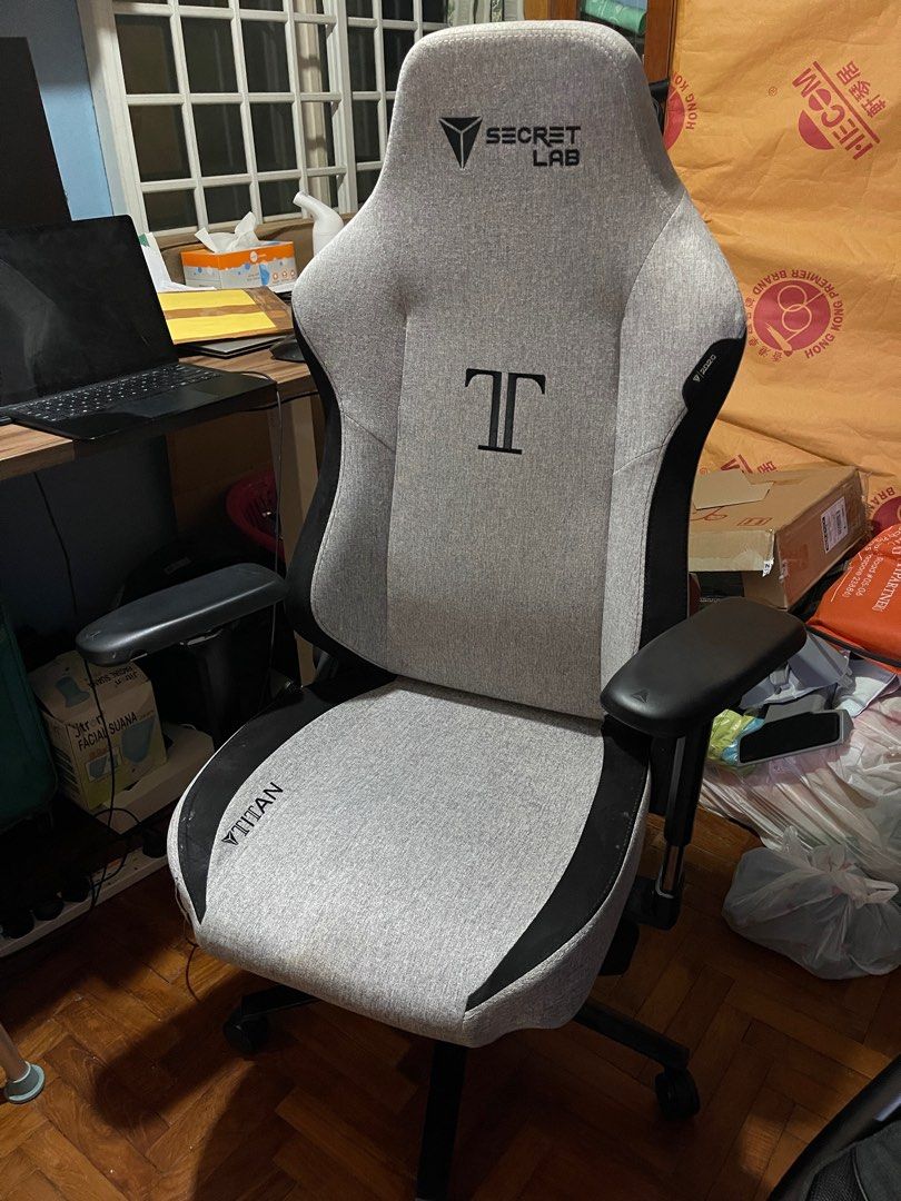 Titan Secret lab Office chair, Furniture & Home Living, Furniture