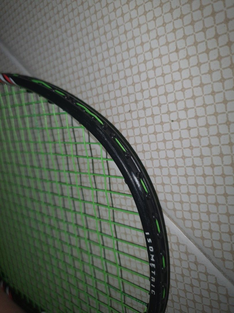 TRADING ARCSABER LITE YONEX RACKET, Sports Equipment, Other Sports ...