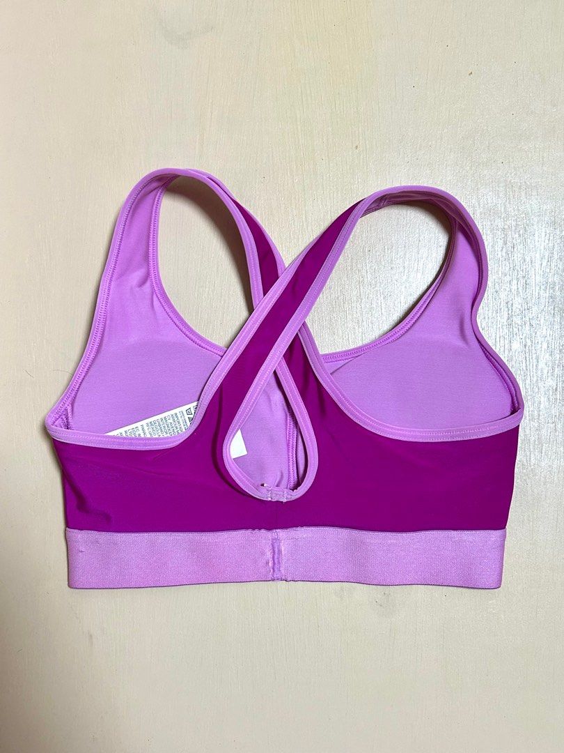 Under Armour Sports Bra (Category: Undergarments & Loungewear) located in Manila. Submitted by hellomycloset (Listing ID 1221165512, Image 2). Description: BRAND NEW without tags never worn, too small on me size XS authentic, bought from S&R SRP is 1500++ .