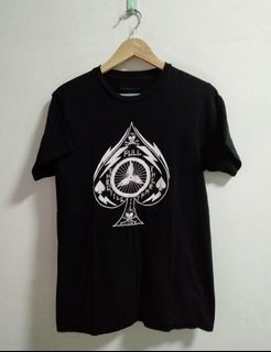 USED ADAM LEVINE TEE