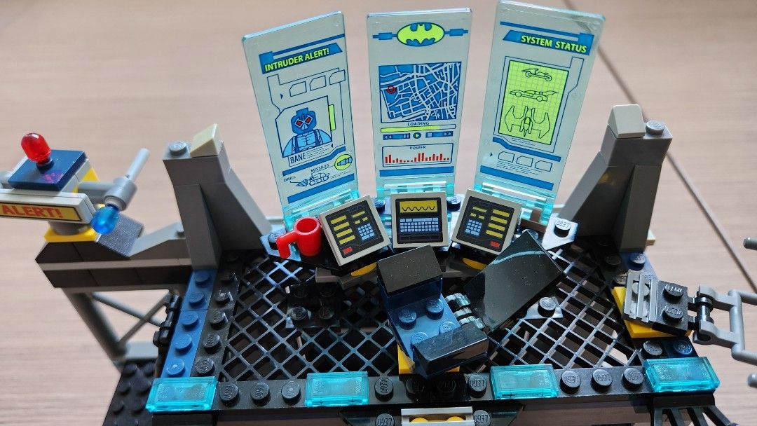 *USED* LEGO 6860 The Batcave, Hobbies & Toys, Toys & Games on Carousell