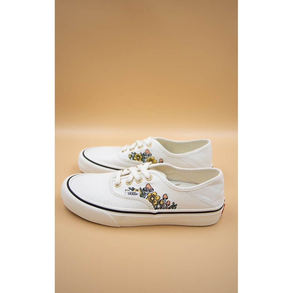 USED Vans Authentic SF Trippy Floral Skate Shoes, Women's Fashion, Footwear,  Sneakers on Carousell