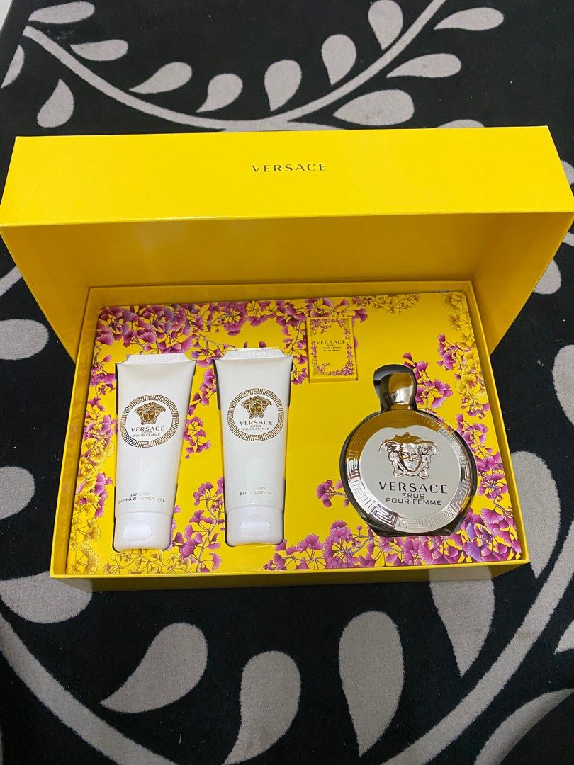 Versace Set, Beauty & Personal Care, Fragrance & Deodorants on Carousell