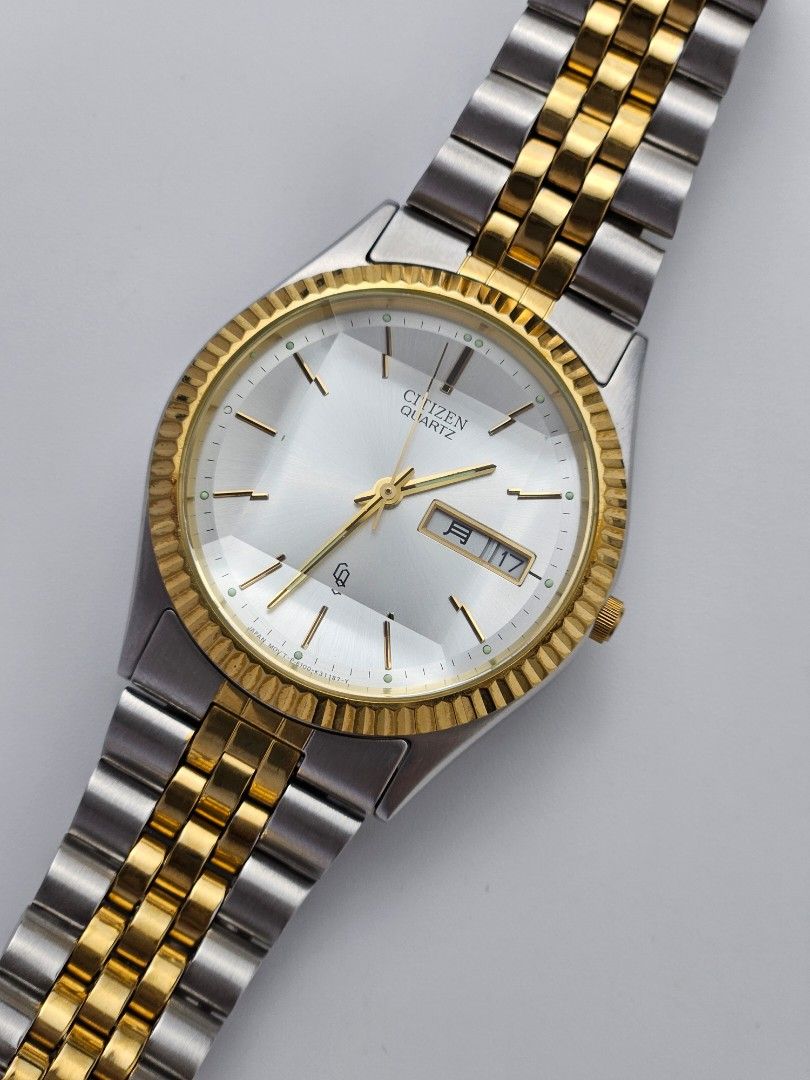 Vintage Citizen Datejust Faceted Crystal 2 tone Watch