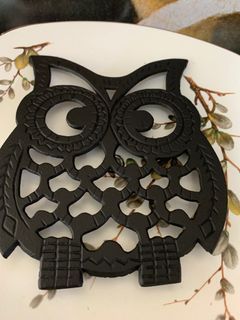 Vintage Owl Shape Cast Iron Footed Trivet
