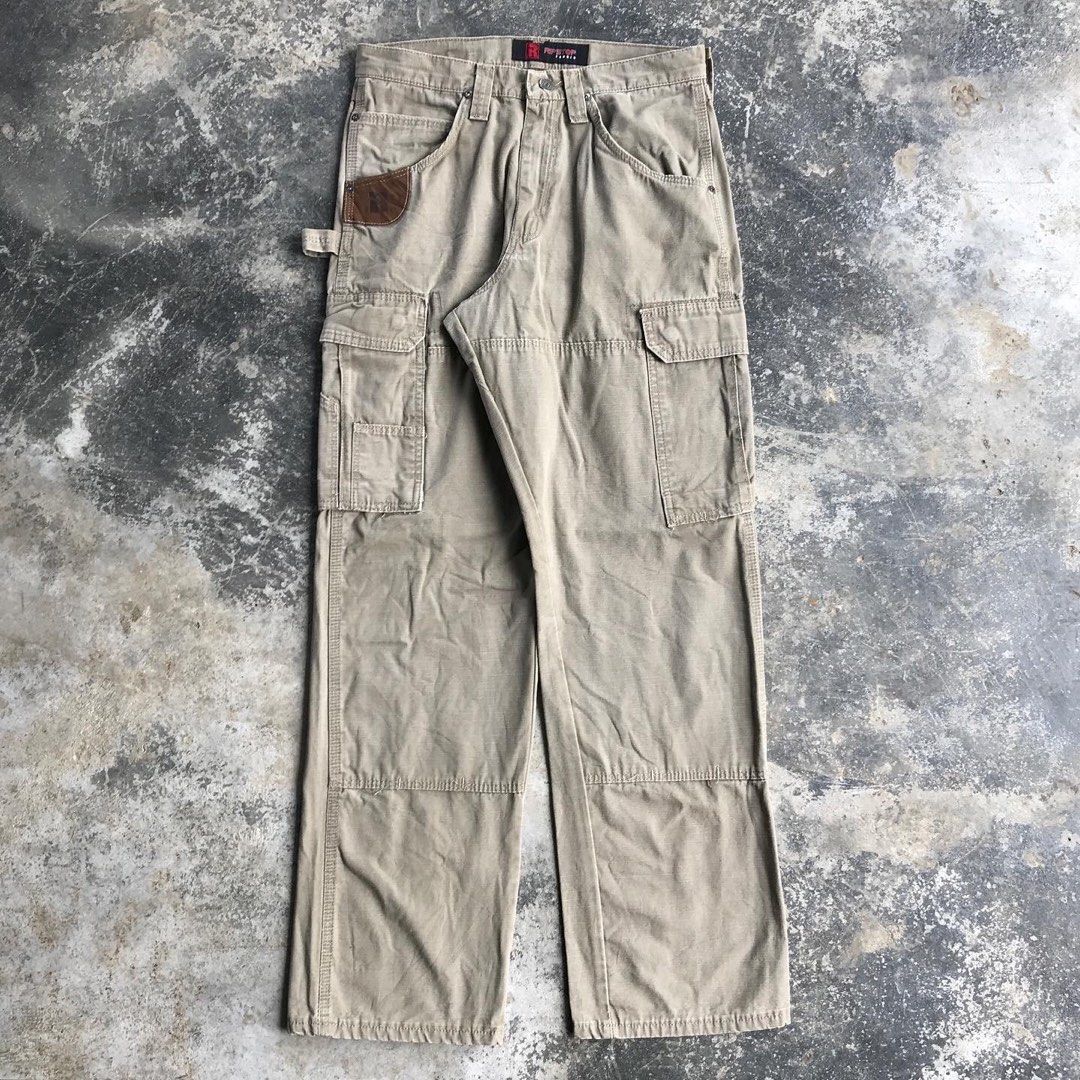 Wrangler RIGGS Workwear Double Knee Cargo Pants, Men's Fashion, Bottoms,  Trousers on Carousell
