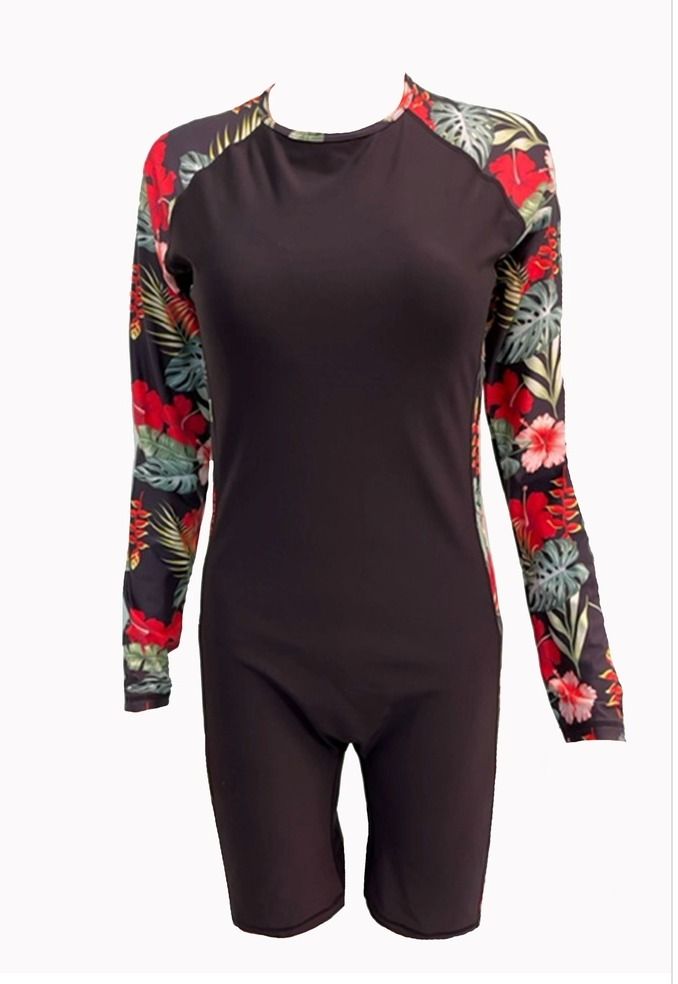 Full outlet sleeve swimsuit
