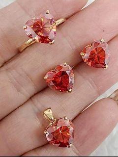 18k Moissanite, Citrine & Garnet 12crt Set
With Certificate
3 ct each stone 💎

✅Passed in Diamond Tester
✅With GRA CERT
✅18K SOLID GOLD “good for everyday use”

Prices:
Pendant: ₱ 5,100
Ring: ₱7,300 (adjustable)
Earrings: ₱7,800
