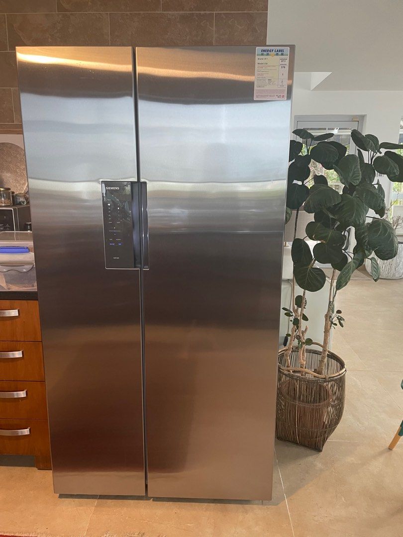 90cm Double Door Fridge/Freezer like new, 家庭電器, 廚房電器, 雪櫃及冰櫃 Carousell