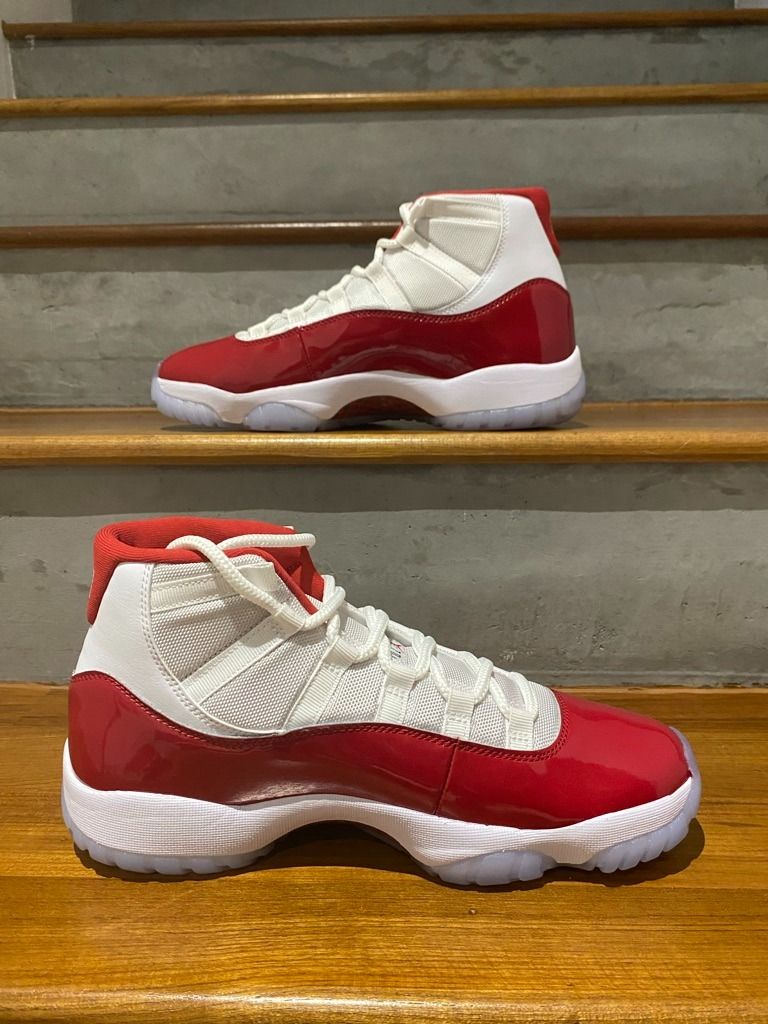 Air Jordan 11 Retro Varsity Red