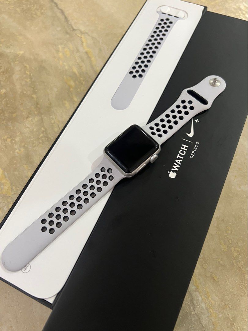 Apple Watch Nike Series 3 38mm Silver Mobile Phones Gadgets