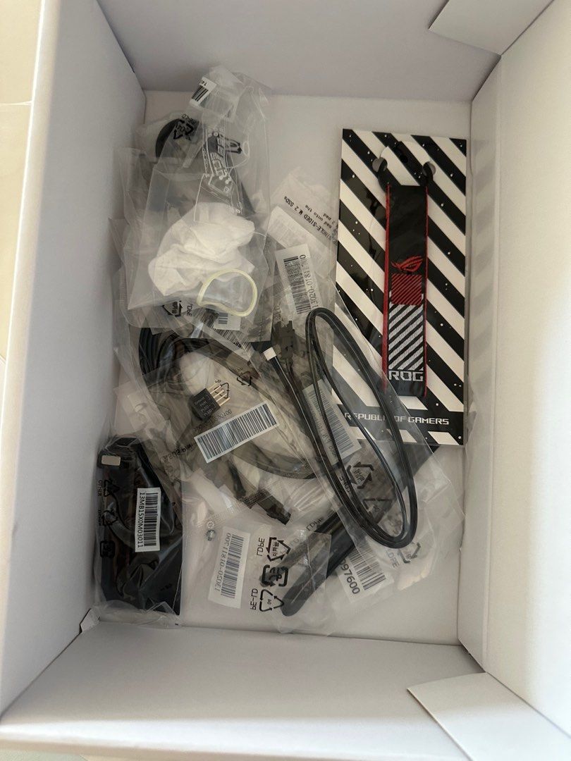 Asus ROG Formula Z690 Motherboard, Computers & Tech, Parts ...