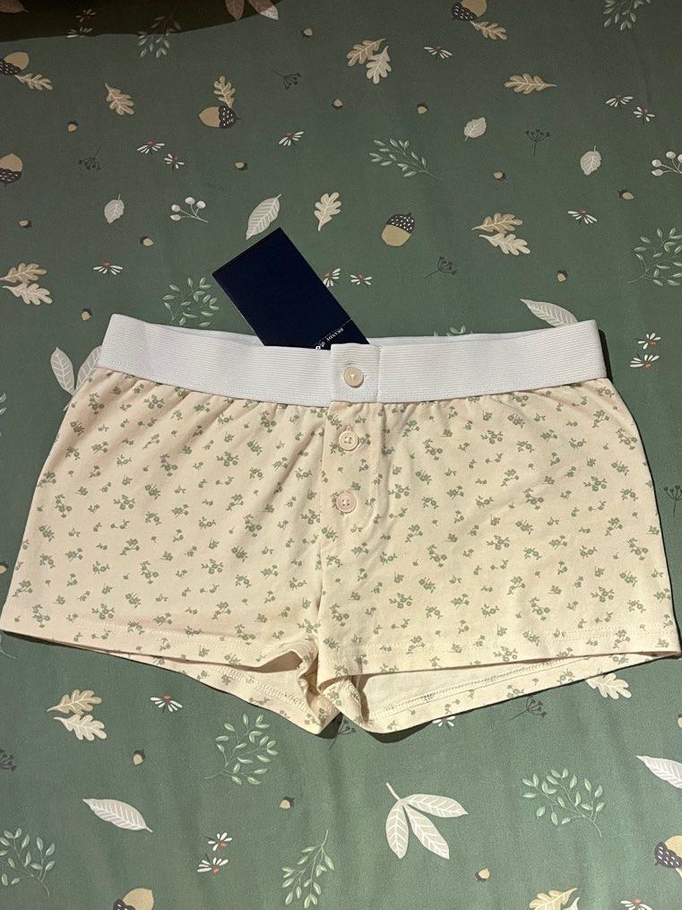Brandy Melville, Shorts, Brandy Melville Floral Waffle Boy Short Underwear