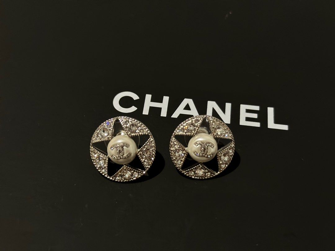 Authentic Chanel Earrings Women s Fashion Jewelry on Carousell