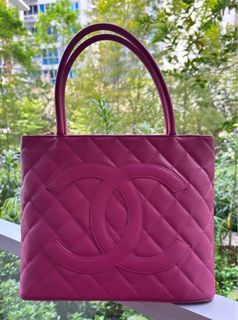 CHANEL Medallion Tote Bag Caviar Skin Leather Pink #9992059 From Japan
