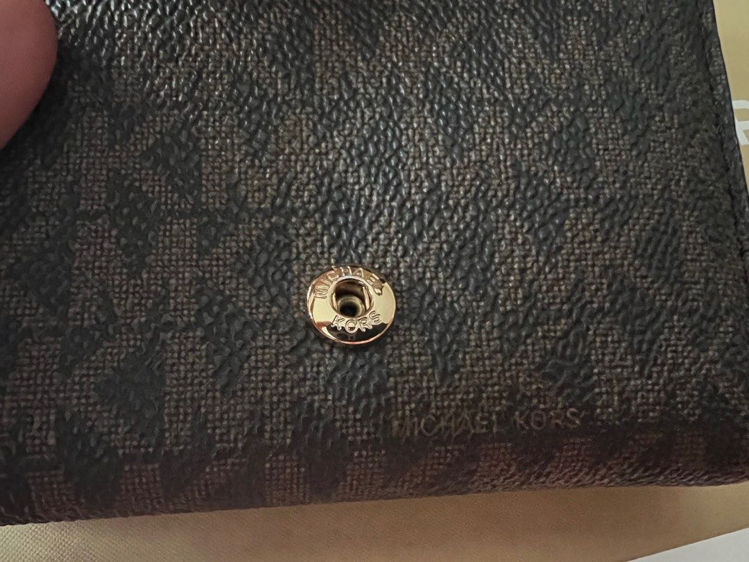 Authentic Michael Kors Handbag OKPTA1519426 OK.0973628 Leather Alligator  pattern with hardware, Women's Fashion, Bags & Wallets on Carousell