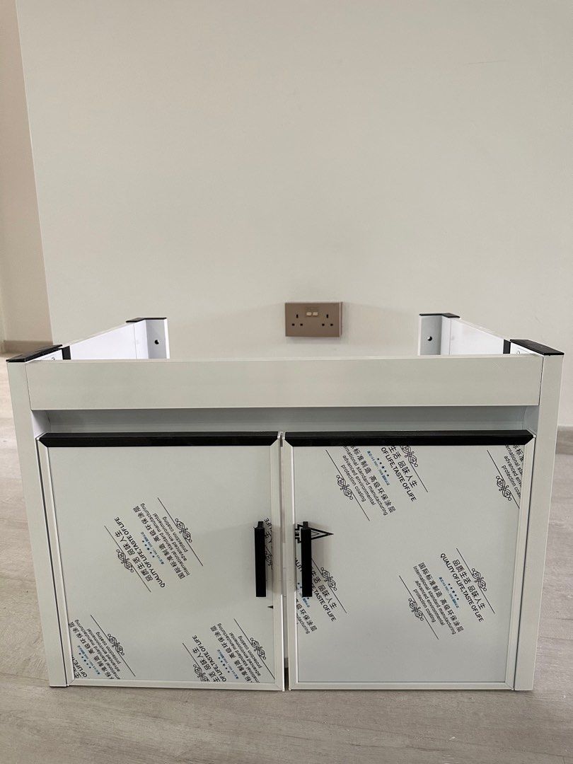 BRAND NEW Aluminium Bathroom Sink with (Black), Furniture