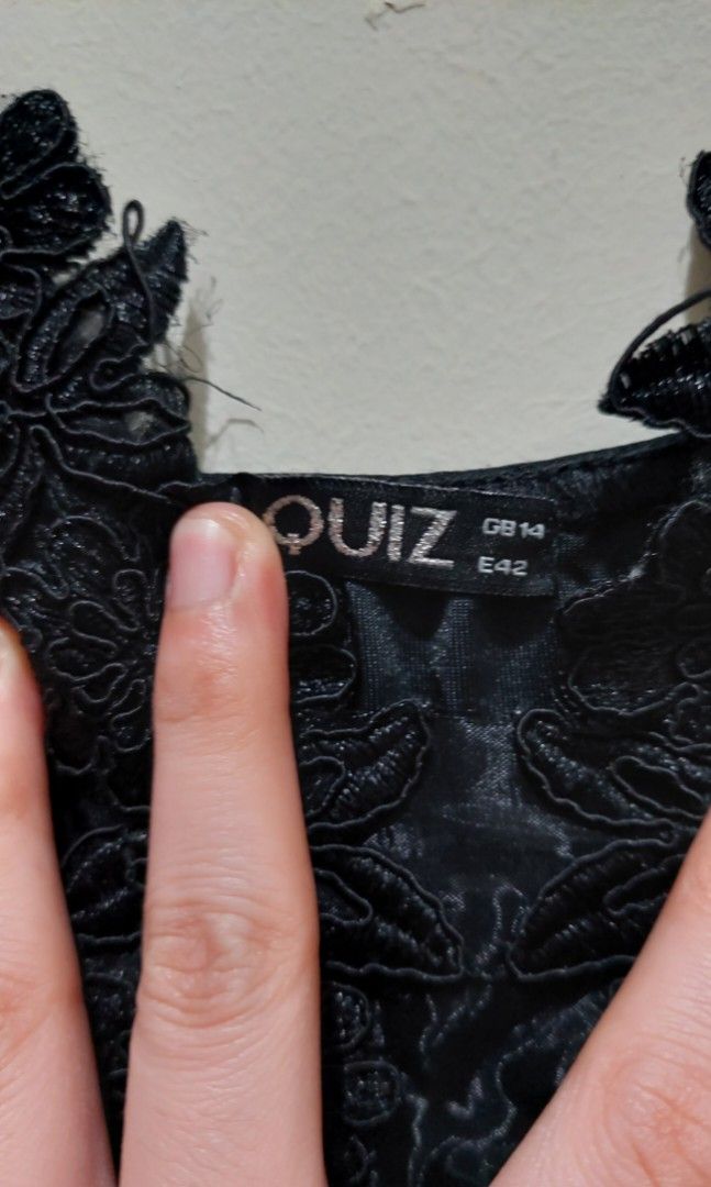 Black Floral Embroidered Bodysuit (Category: Sleeveless) located in Cavite. Submitted by clutterbug15 (Listing ID 1221433106, Image 3). Description: No flaws still in good condition Can fit M-L.