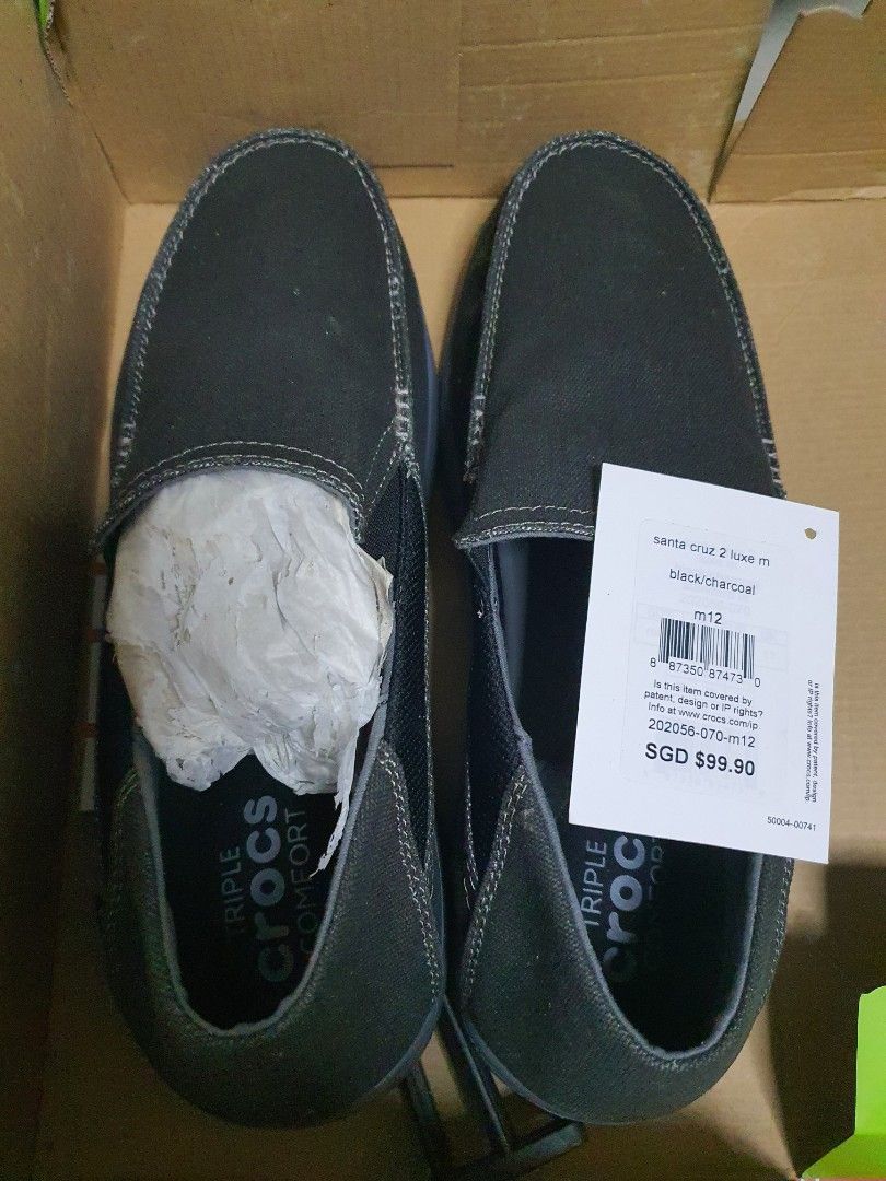 Casual crocs discount