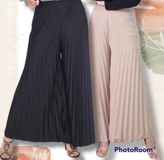 BN Grey Pleated Culottes / Pants