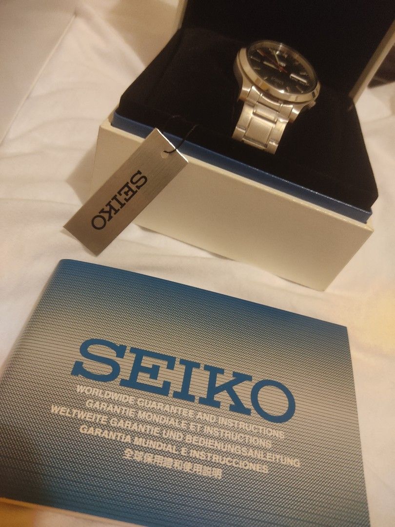 BRAND NEW: Seiko 5 SNK795K1 [Automatic Stainless Steel Watch], Luxury,  Watches on Carousell