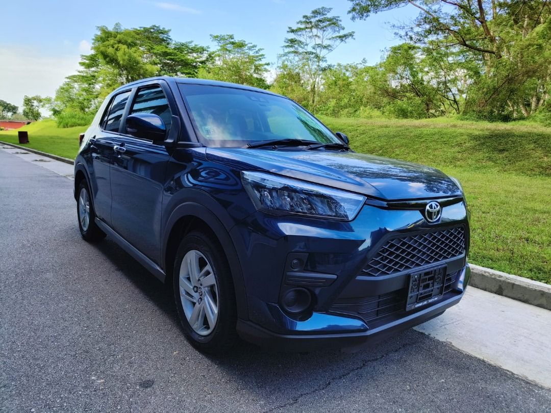 Car toyota raize price
