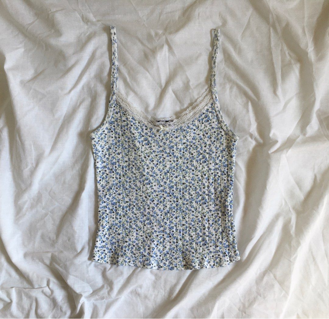 ◇RARE◇ Brandy Melville Skylar floral dainty pointelle lace bow tank top  princess polly zara y2k coquette fairycore cottagecore dollette Pinterest  aesthetic, Women's Fashion, Tops, Sleeveless on Carousell