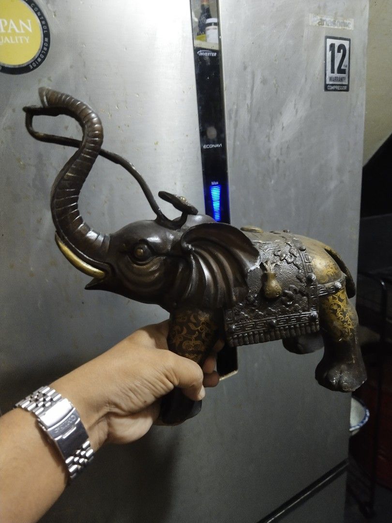 Brass lucky elephant trunk up statue, Hobbies & Toys, Memorabilia & Collectibles, Vintage