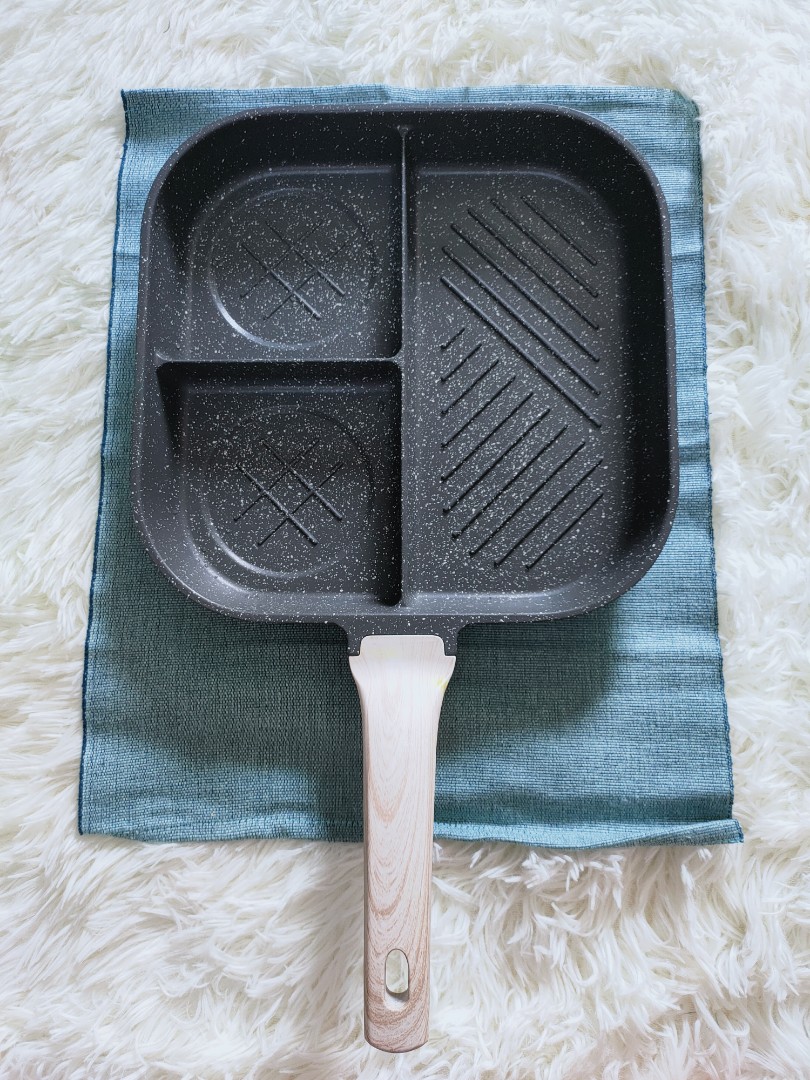Carote Aluminum Breakfast 3 section Griddle Pan 3 in 1 Non-stick Square  Grill Egg Frying Pan