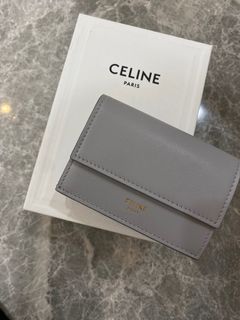 由 september.boutique (刊登 ID 1221456433，圖片 1) 提交，位於 的 (類別：)，說明：。