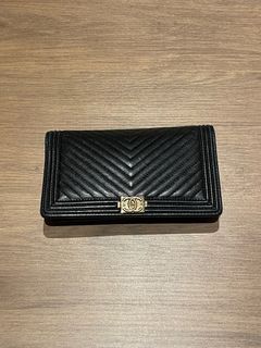 （分類：）位於 。 由 phyltheauthentic 提交（商品編號 1221320983，圖片 1）。簡介： 。